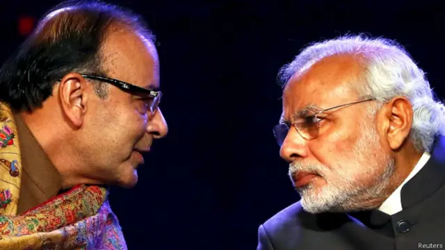 नरेंद्र मोदी, अरुण जेटली