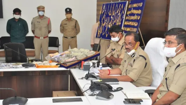 విజయవాడ పోలీస్