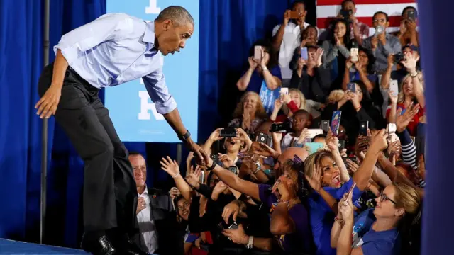 Barack Obama con votantes