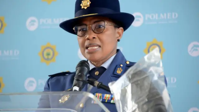 Deputy Oga Police for South Africa dey tok