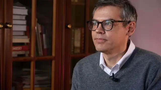 "Менинг бевосита ҳамкасбларимнинг тахминан 25 фоизи аллақачон Россияни тарк этган."