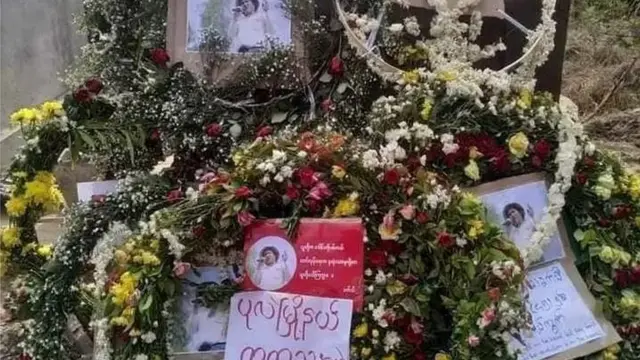 ကဗျာဆရာခက်သီကို စစ်ကောင်စီတပ်က စစ်ကိုင်းတိုင်း ရွှေဘိုမြို့မှာ မေလ ၈ရက် ညက ဖမ်းဆီးသွားပြီး နောက်နေ့ မနက်မှာ သေဆုံးသွားပြီလို့ မိသားစုကို အကြောင်းကြားခဲ့