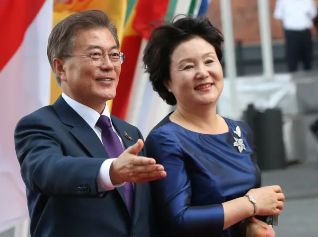 အရပ်ဘက်-စစ်ဘက် ဆက်ဆံရေးကောင်းမွန်အောင် ထိန်းသိမ်းနိုင်စွမ်း