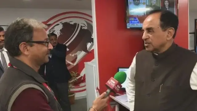 બીબીસી સંવાદદાતા સલમાન રાવી સાથે સુબ્રમણિયન સ્વામી