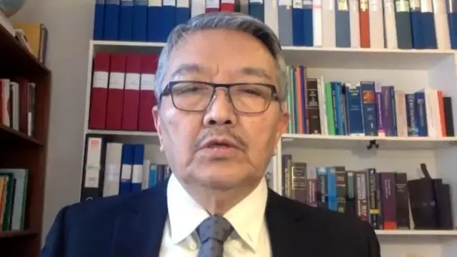 လူ့အခွင့်အရေးဥပဒေနဲ့ ချဉ်းကပ်မှရမယ် - လူ့အခွင့်အရေးရှေ့နေဦးအောင်ထူး