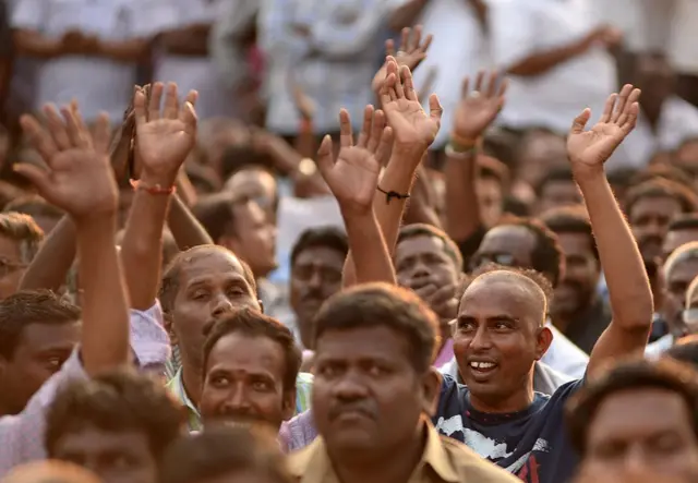 'தமிழகத்தில் இன்று கடைகள் அடைப்பு'