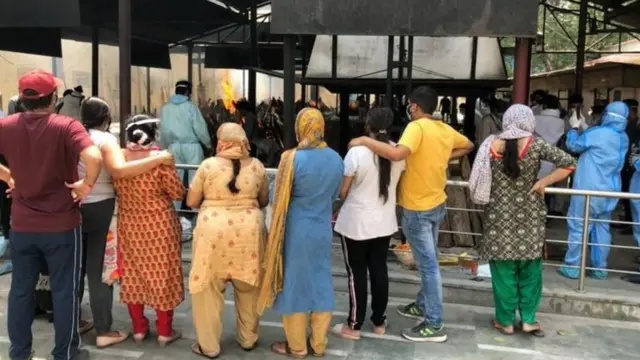 दिल्ली, स्मशानभूमी, कब्रस्तान, कोरोना