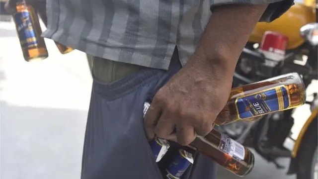 మద్యం దుకాణాలు