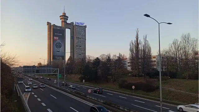 Geneks kula i Lazar Vujaklija