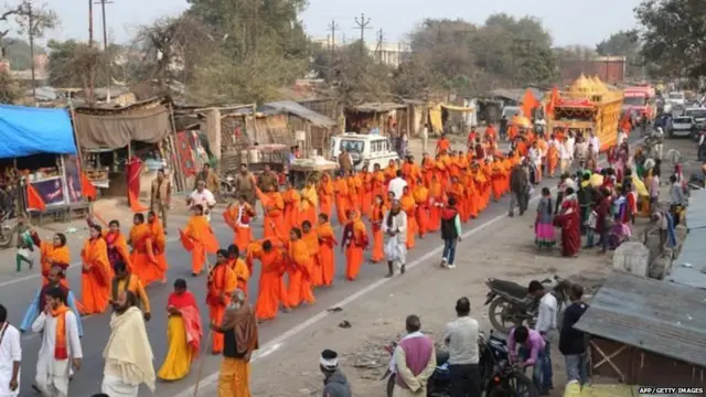 राम राज्य रथयात्रा में काफ़ी कम लोगों का शामिल होना चर्चा में रहा