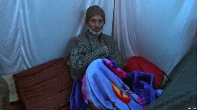 आत्मघाती हमलावर आदिल अहमद डार के पिता ग़ुलाम अहमद डार