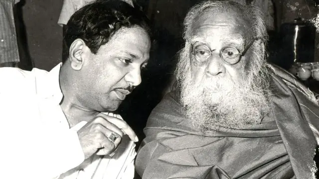 தந்தை பெரியாருடன் மு.கருணாநிதி