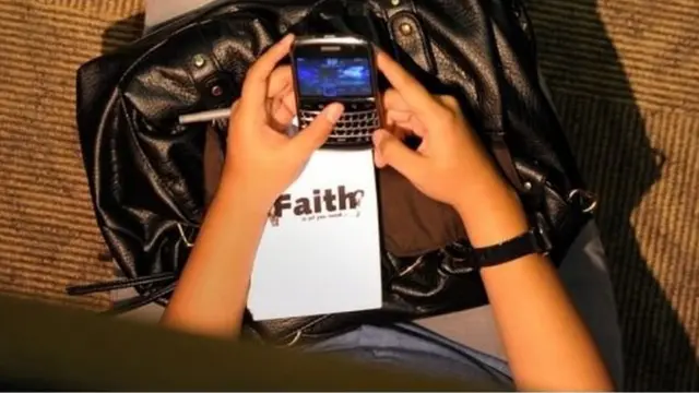 Certains logiciels espions peuvent même utiliser votre webcam à votre insu.