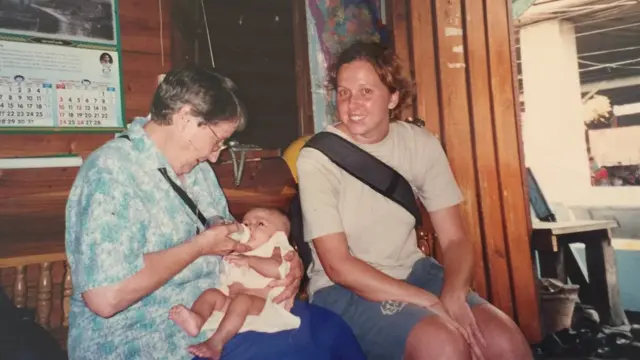 ซิสเตอร์โจน มอบความช่วยเหลือ และดูแลติดตามพัฒนาการของเด็กแต่ละคนอย่างใกล้ชิด