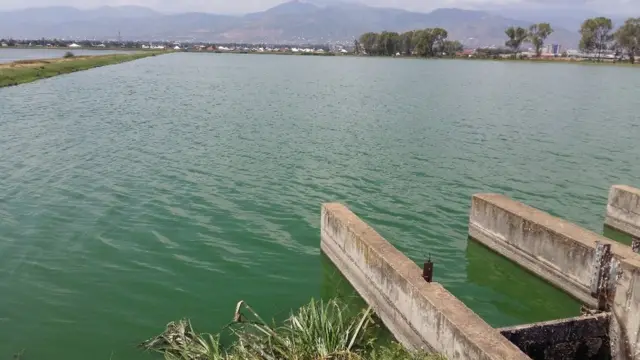 Aho ni ku gituro ca Buterere kiyungurura amazi