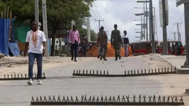 ንተቓወምቲ ሰልፍታት ዝድግፉ ሓይልታት ጸጥታ ሶማልያ ቀንዲ ክፋላት ሞቓዲሹ ይቆጻጸሩ