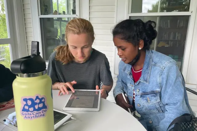 அமெரிக்காவில் ஜார்கண்ட் பழங்குடிப் பெண்