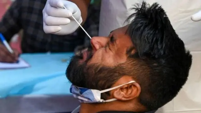 कोरोना टेस्ट