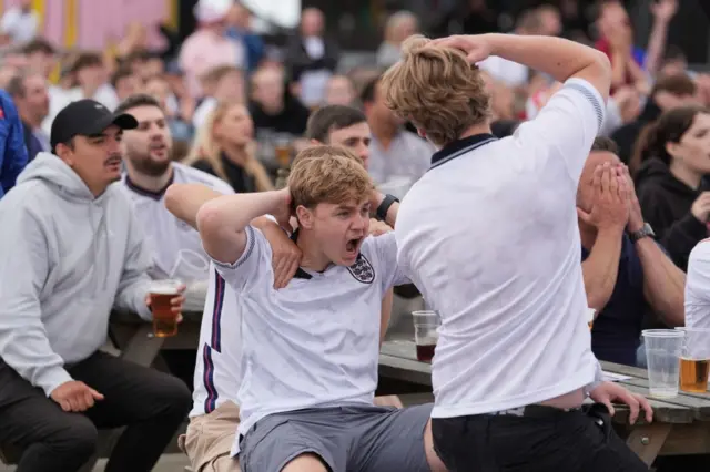 engleska, engleski navijači