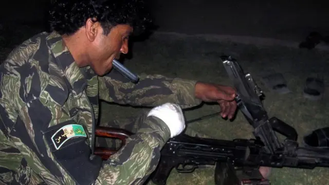 اروپایي ټولنې په یوه خبرپاڼه کې ویلي چې د فساد پر ضد د مبارزې پر هڅو سربېره، هره اونۍ د پولیسو او پوځ په لیکو کې د فساد راپورونه خپریږي.