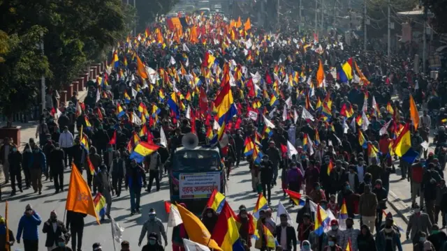 পার্লামেন্ট ভেঙ্গে দেওয়ার প্রতিবাদে কাঠমান্ডুর রাস্তায় বিক্ষোভ, ০১/০১/২০২১