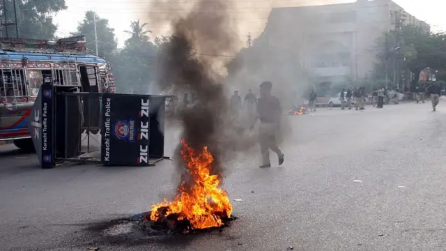 الطاف حسین، ایم کیو ایم