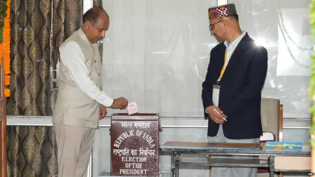 ਹਿਮਾਚਲ ਪ੍ਰਦੇਸ਼ ਦੇ ਮੁੱਖ ਮੰਤਰੀ ਜੈਰਾਮ ਠਾਕੁਰ