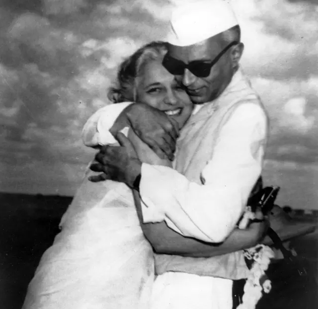 జవహర్ లాల్ నెహ్రూ, విజయలక్ష్మీ పండిట్