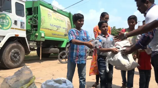 ప్లాస్టిక్ తెస్తే బియ్యం