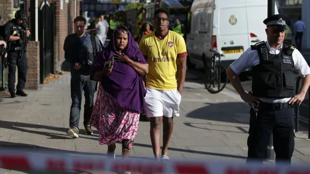 Люди на станции