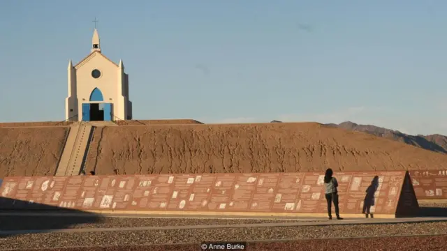 इस्टेल, फ़ेलिशिया ली