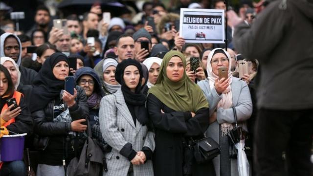 27 अक्तूबर 2020 को पेरिस में इस्लामोफ़ोबिया के ख़िलाफ़ प्रदर्शन