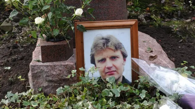 Могила Александра Литвиненко на Хайгейтском кладбище в Лондоне