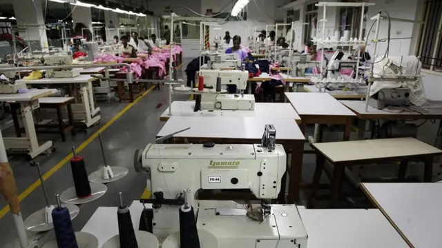 மாதவிடாய்க் கால மாத்திரைகளால் பாதிக்கப்படும் திருப்பூர் பெண் தொழிலாளர்கள்