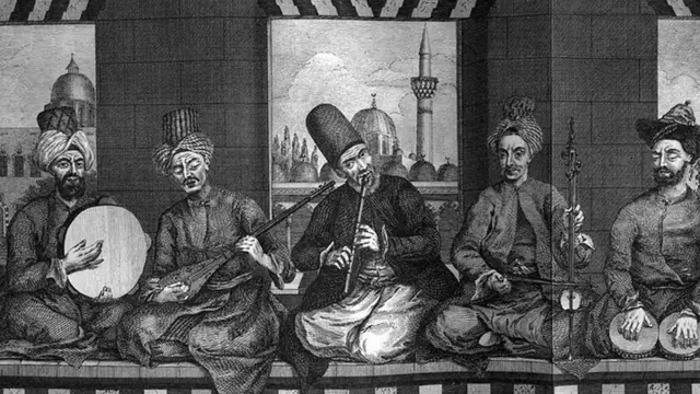 تؤدى أغاني الطرب الأصيل بمصاحبة التخت الشرقي المكون من القانون والعود والناي وأحيانا الربابة