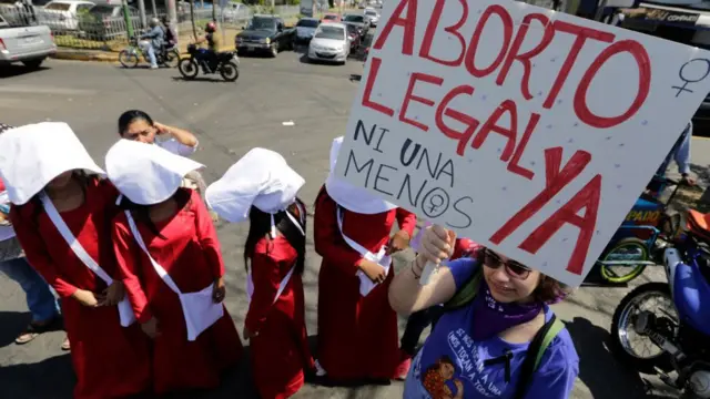 Marcha a favor del aborto en Managua.