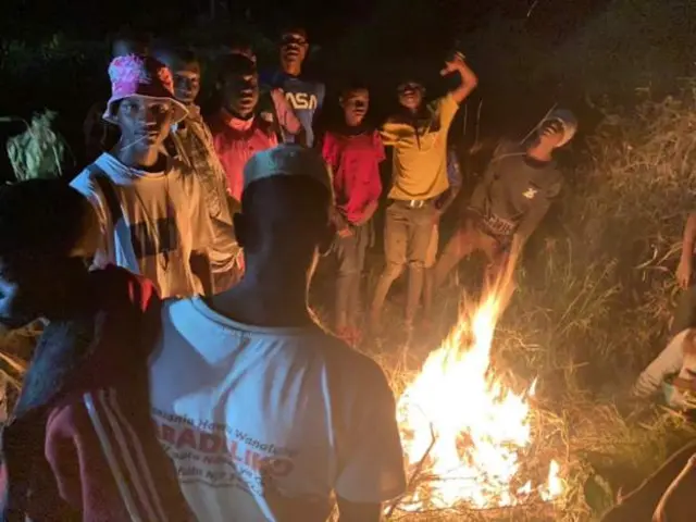 I Chato bamwe baraye bota bategereje ko bucya ngo bitabire umuhango wo gushyingura
