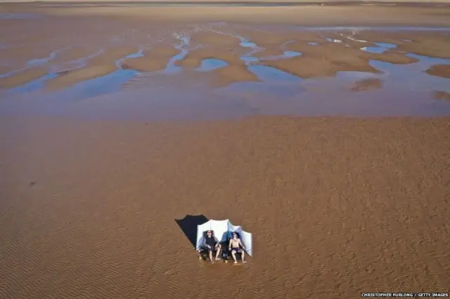 कोरोना वायरस से जूझती दुनिया