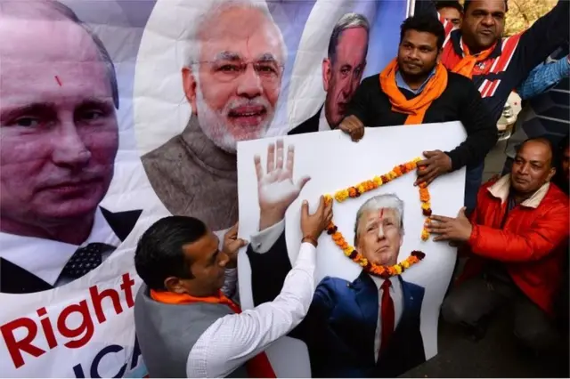 இந்து சேனா என்ற வலது சாரி இந்து அமைப்பின் ஆதரவு டிரம்ப்புக்கு கிடைத்தது.