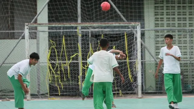 สนามฟุตซอลของ ร.ร.แม่สายประสิทธิ์ศาสตร์