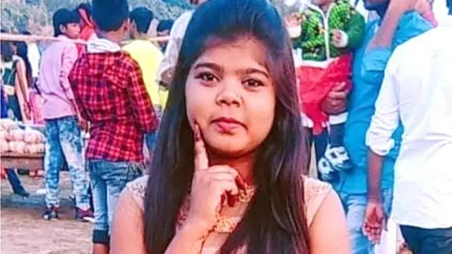 Neha Paswan, uma meninasp0rt17 anos morta por parentes na Índia