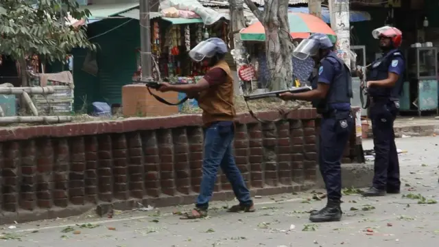 নারায়ণগঞ্জে সংঘর্ষ