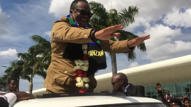 Tundu Lissu aliwasili Tanzania na kupokelewa na maelfu ya wanachama wa Chadema