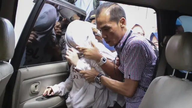AG usai menjalani sidang vonis kasus penganiayaan di Pengadilan Negeri Jakarta Selatan pada Senin (10/4).