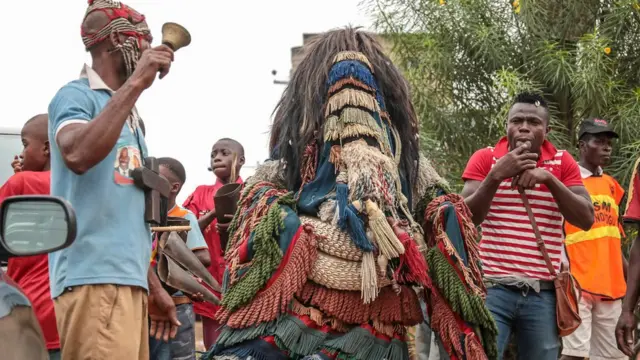 Ndí ntorobịa na-eti mmọnwụ