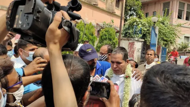 दीपक जैसी