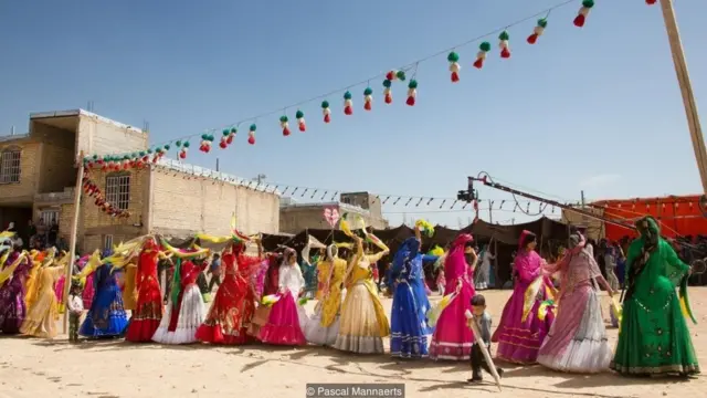 Kade kade da raye raye da tsarin rayuwa