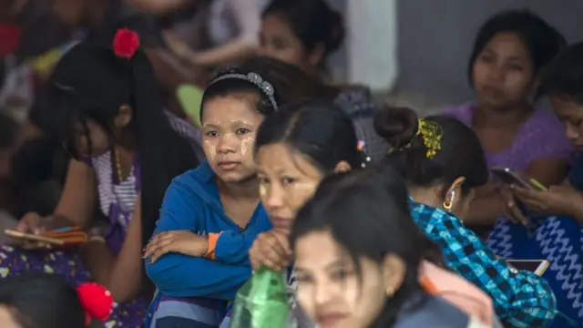 ရန်ကုန်မှာ စက်ရုံအလုပ်ရုံ အလုပ်သမား သိန်းနဲ့ချီပြီး ရှိနေပါတယ်။