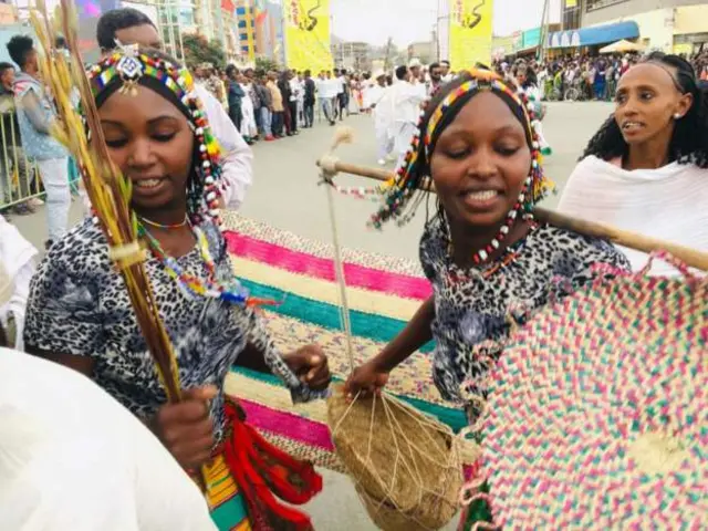 በአዲግራት ከተማ የኩናማ ብሔረሰብ ተወላጆች ባህላዊ ውዝዋዜ አቅርበዋል