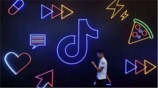 సింబాలిక్